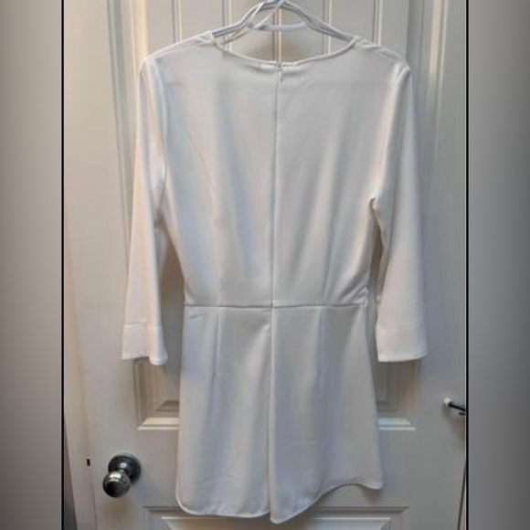 White Zara Romper w/ Gold Chain Detail - Picture 2 of 4